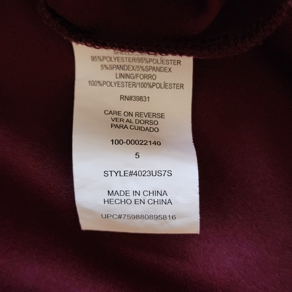 Beautiful Burgundy Front Slit Dress. SIZE: 5 COLOR: Burgundy - Picture 9 of 9